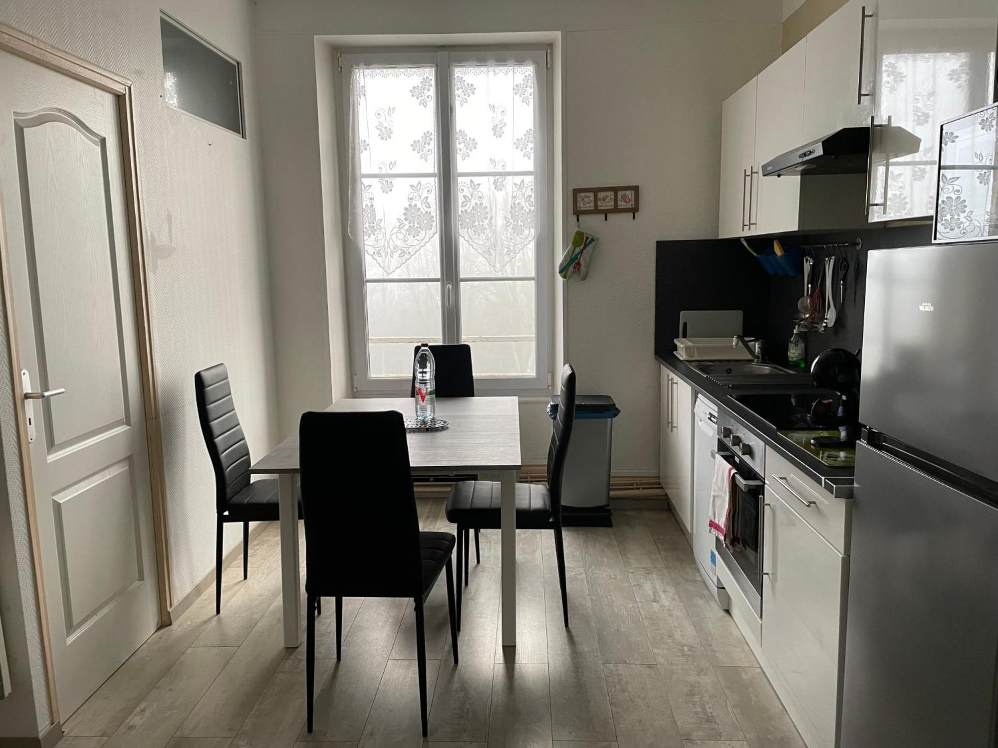 Appart Meuble 45M2 Calme Et Lumineux Au Continental Vittel Exteriér fotografie